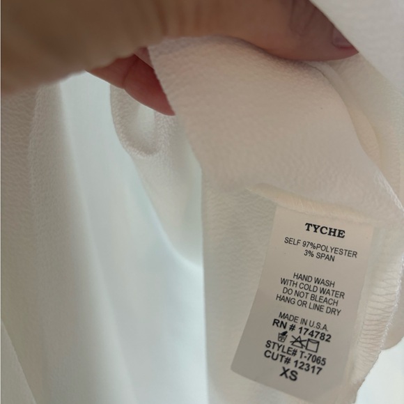 Tie front button down blouse from VICI - Picture 5 of 7